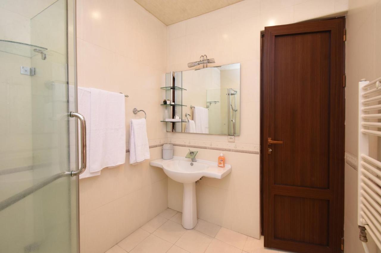 Guest House เยเรวาน ภายนอก รูปภาพ